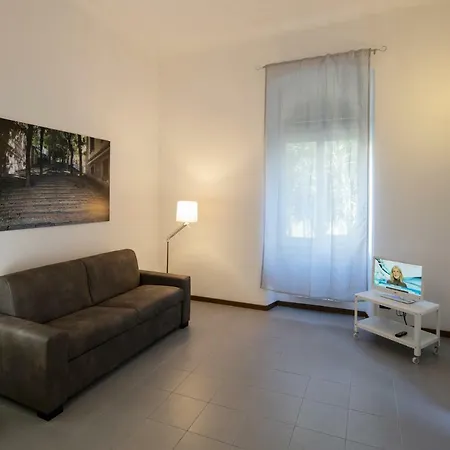 Casa Cernaia-near Station-wifi Free Apartment La Spezia
